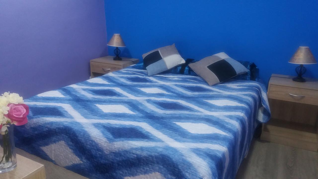 Trotamundos Hostal Сантяго Екстериор снимка